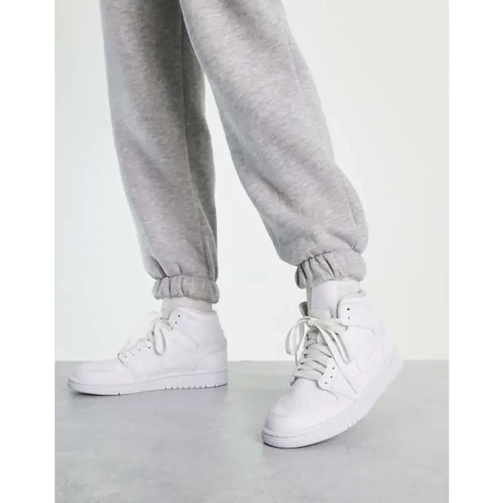 Nike Air Jordan 1 Mid Sneakers Triple White Leather Rubber Active Women's 7